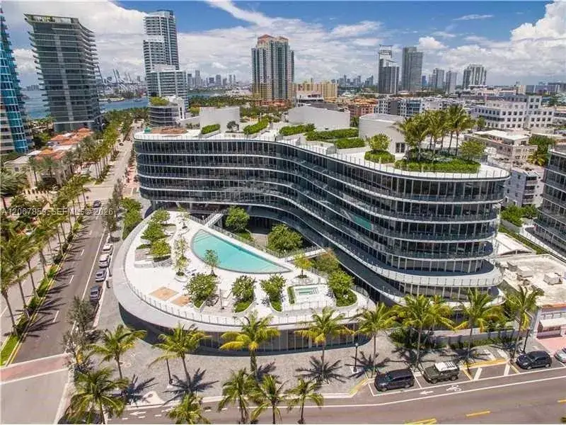 5 bedroom 5 bath Residential Lease for rent at 1 Collins Ave # 406, Miami Beach FL 33139