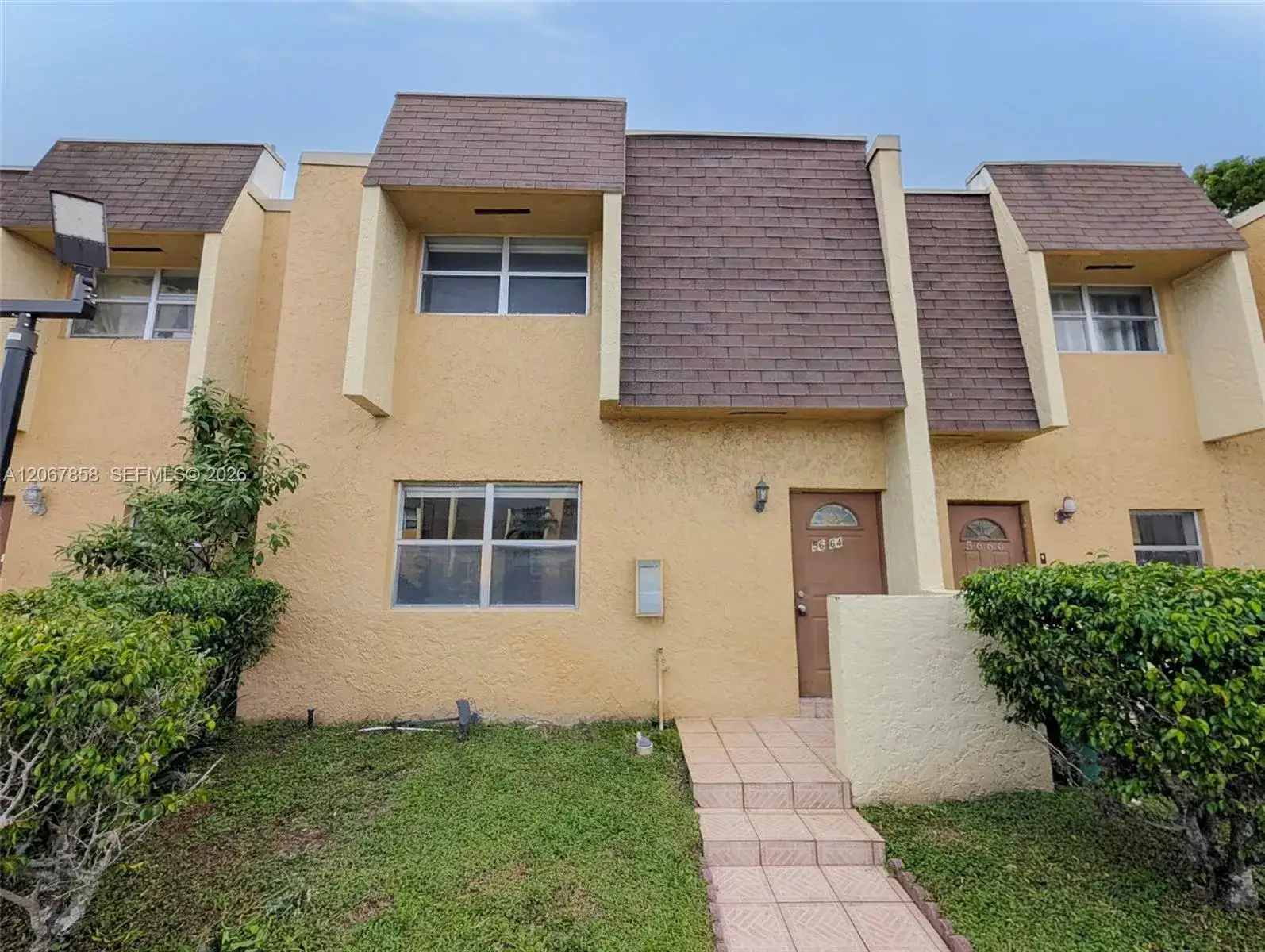 3 bedroom 2 bath Residential for sale at 5664 Blueberry Ct # 15, Lauderhill FL 33313
