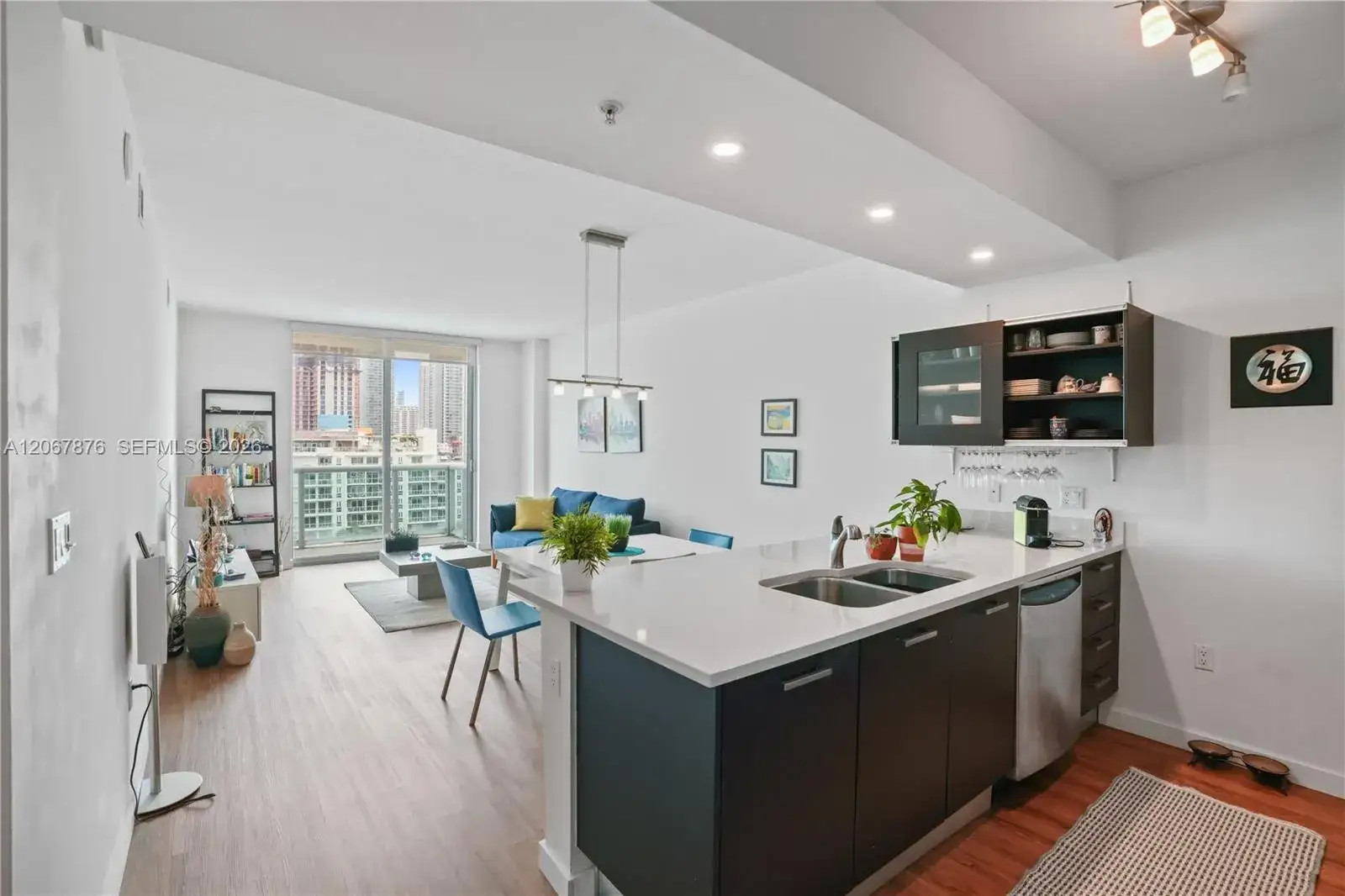 1 bedroom 1 bath Residential for sale at 333 NE 24th St # 1004, Miami FL 33137