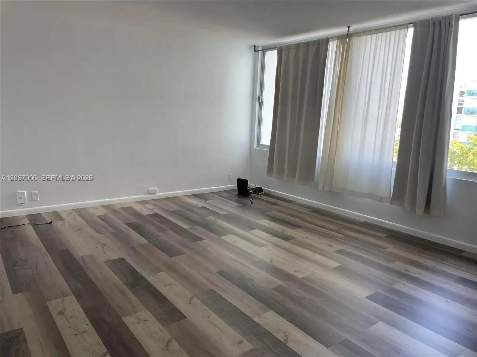 1 bath Residential Lease for rent at 1000 West Ave # 605, Miami Beach FL 33139
