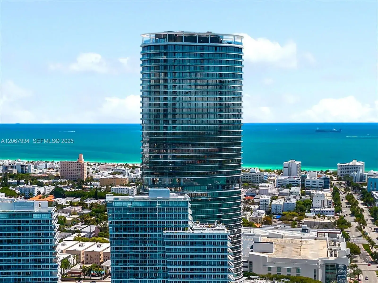 3 bedroom 3 bath Residential for sale at 520 West Ave # 2101, Miami Beach FL 33139