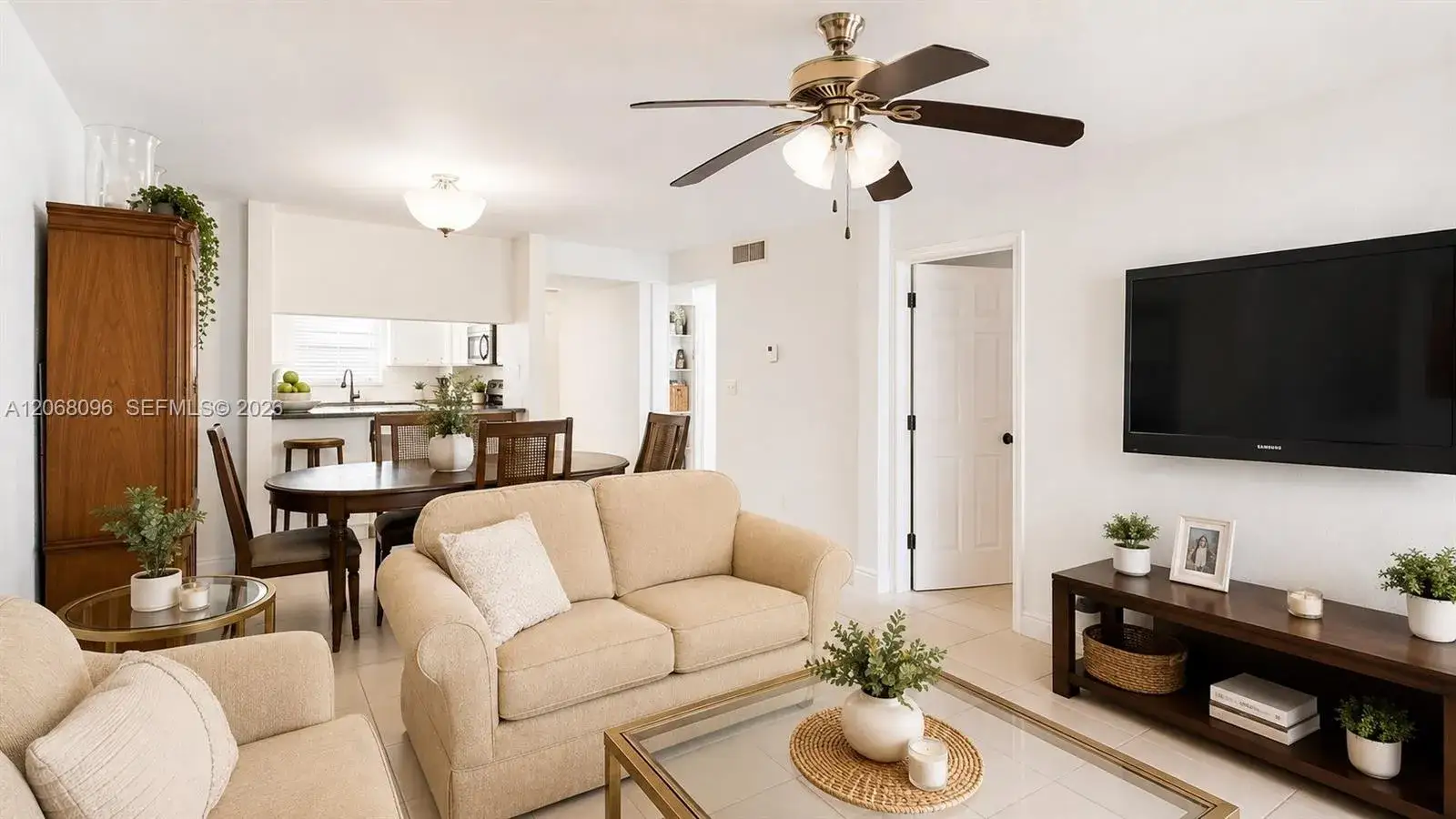 2 bedroom 2 bath Residential for sale at 19771 SW 114th Ave # 126, Miami FL 33157