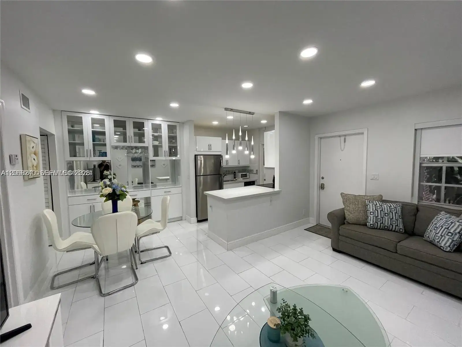 1407 NE 56th St # 103, Fort Lauderdale FL 33334