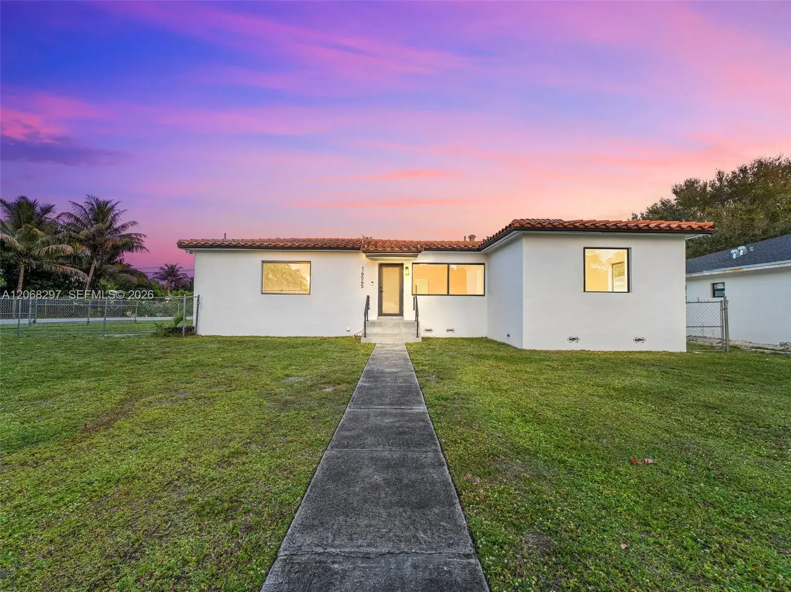 14545 Garden Dr, Miami FL 33168