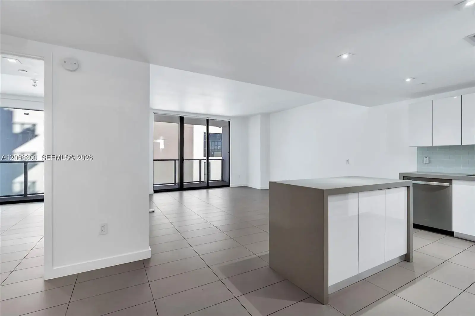 1 bedroom 1 bath Residential Lease for rent at 1600 NE 1st Ave # 3119, Miami FL 33132