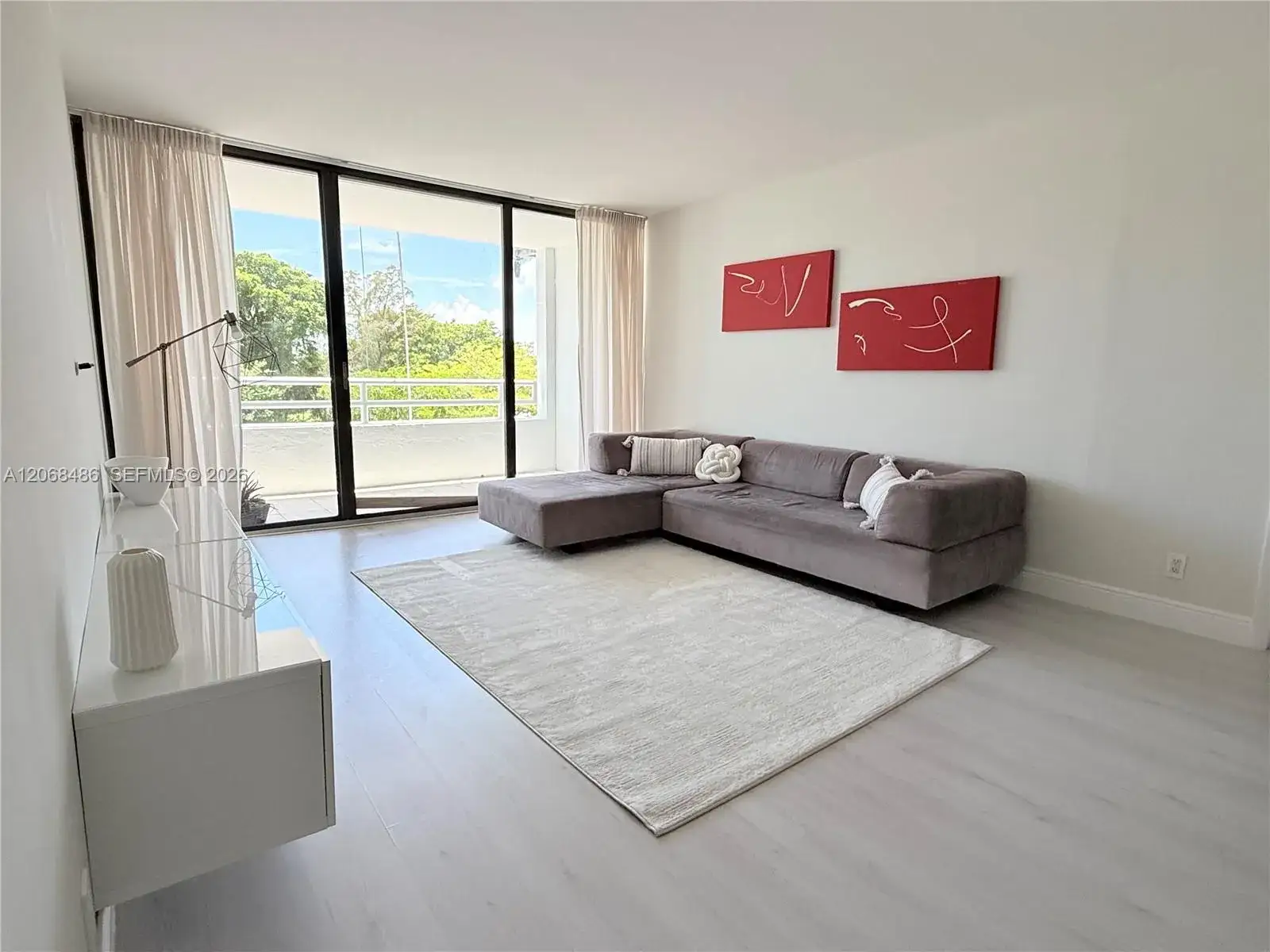 2 bedroom 2 bath Residential Lease for rent at 20355 NE 34th Ct # 324, Aventura FL 33180