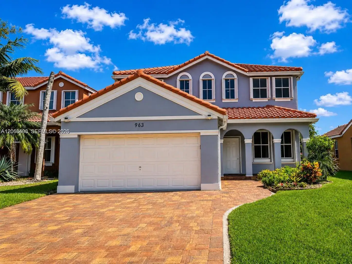 963 Falling Water Rd, Weston FL 33326