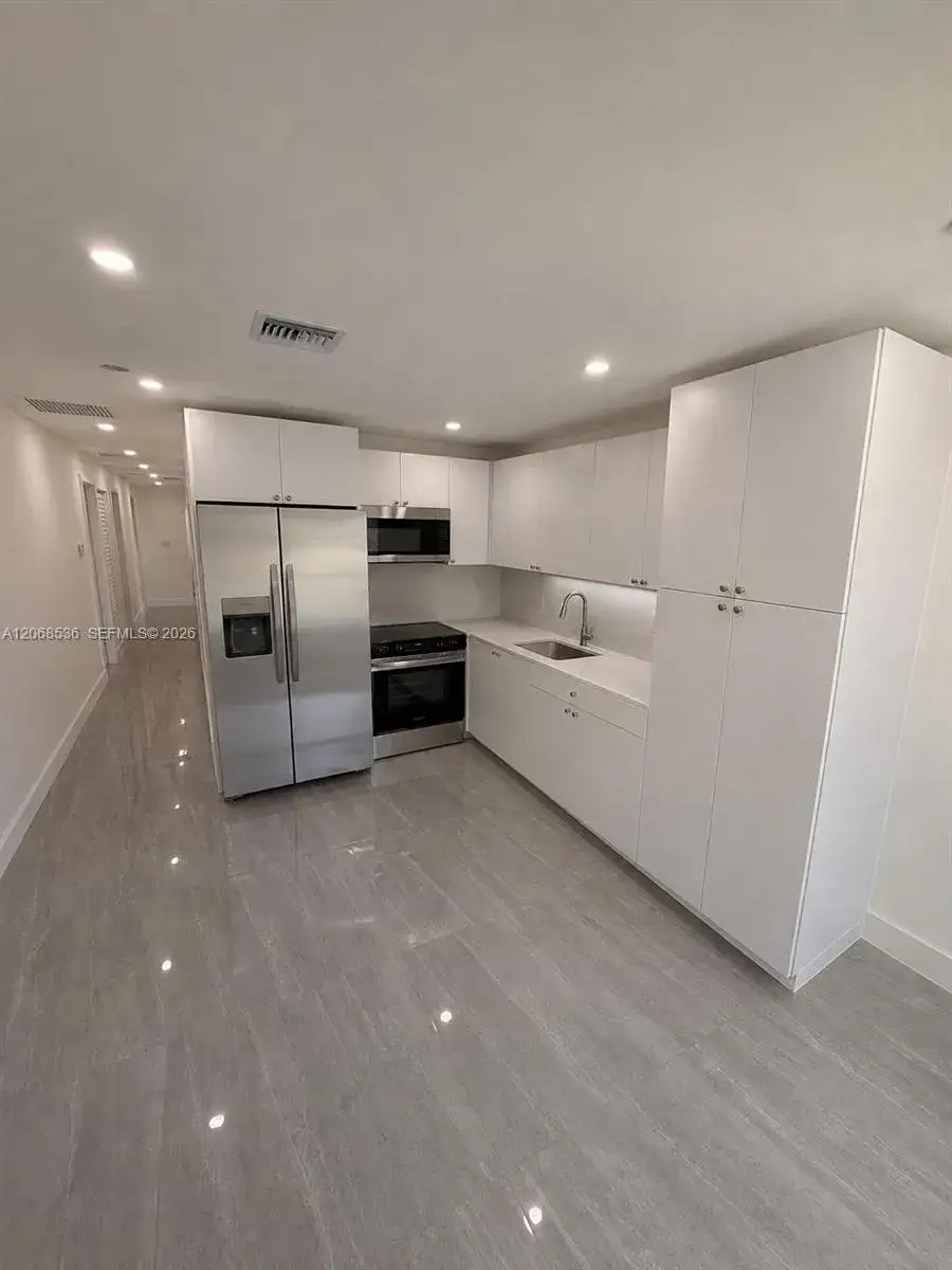 5 bedroom 3 bath Residential for sale at 607 NW 8th Ave, Pompano Beach FL 33060