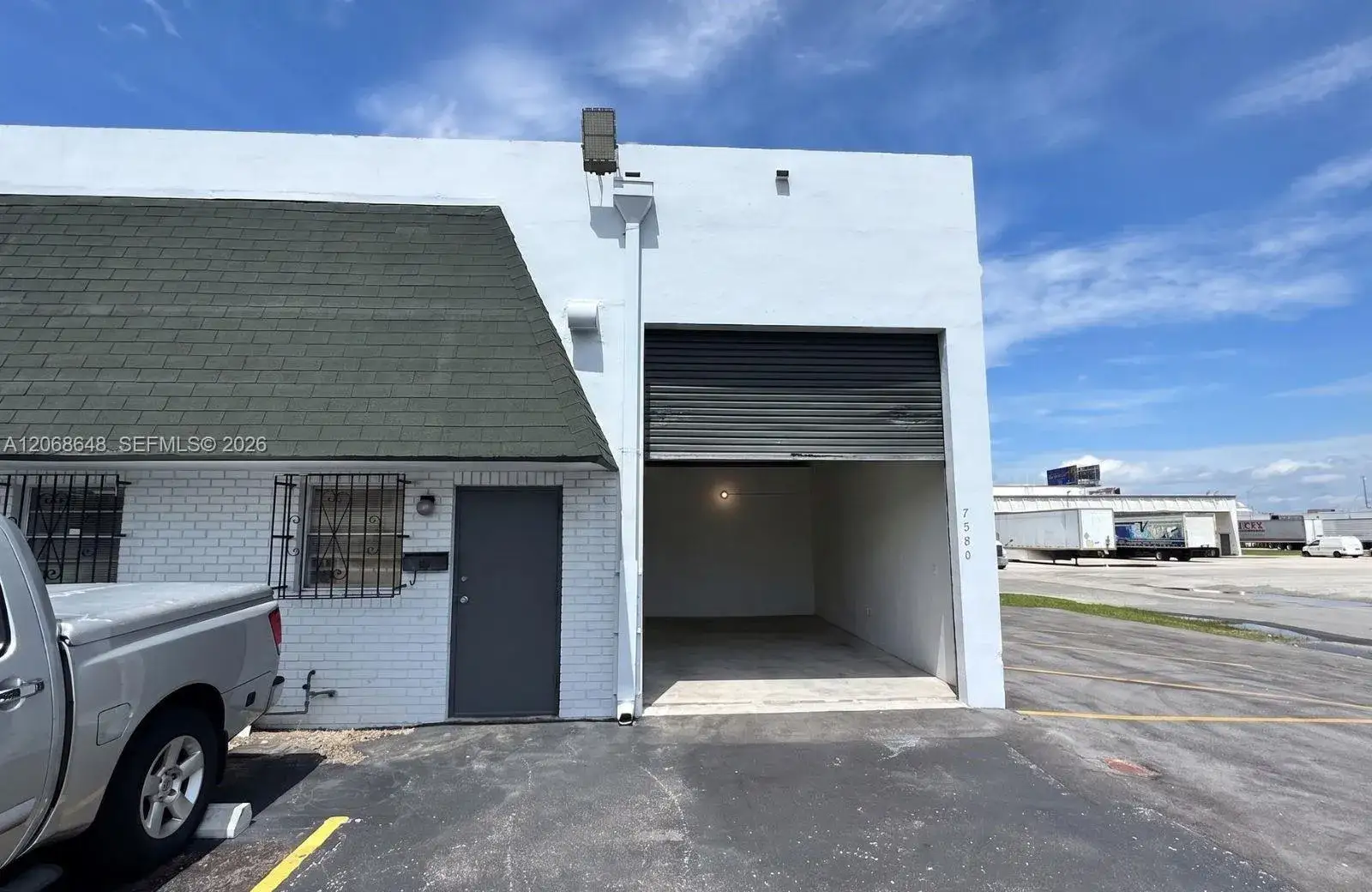 Commercial Sale for sale at 7500 NW 82nd St # 7580, Medley FL 33166