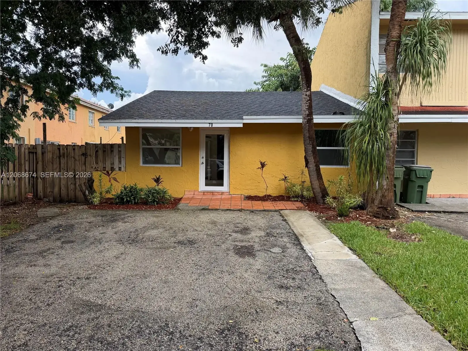 2 bedroom 2 bath Residential for sale at 70 SW 14th Ter, Homestead FL 33030