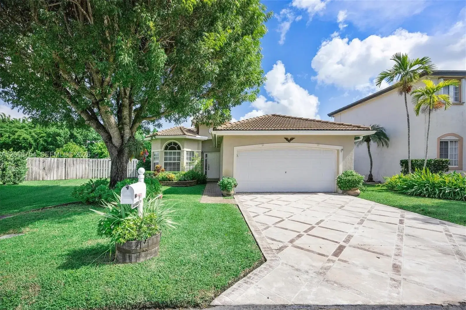3 bedroom 2 bath Residential for sale at 2835 SE 4th Pl, Homestead FL 33033