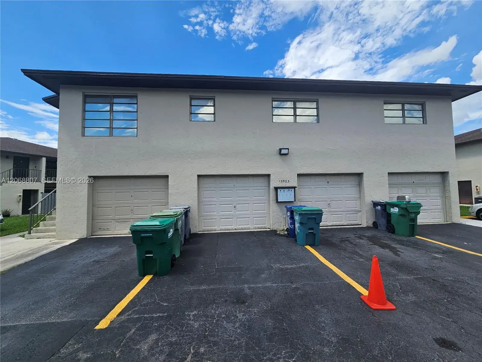 2 bedroom 2 bath Residential for sale at 13923 SW 46th Ter # 333, Miami FL 33175