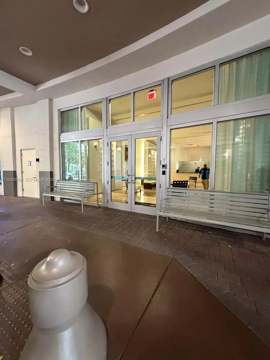 2 bedroom 2 bath Residential for sale at 9055 SW 73rd Ct # 2109, Miami FL 33156