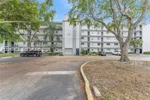 2 bedroom 2 bath Residential Lease for rent at 8700 N Sherman Cir # 108, Miramar FL 33025
