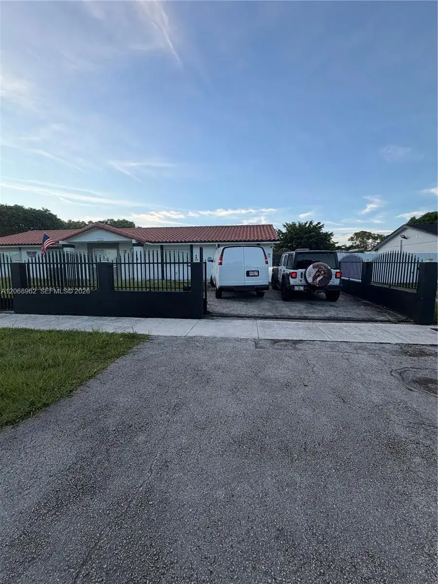 3 bedroom 2 bath Residential for sale at 15171 SW 70th St, Miami FL 33193