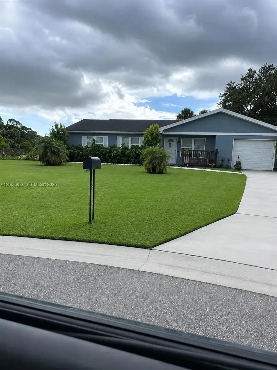 3 bedroom 2 bath Residential for sale at 2096 SE Ancora Ct, Port St. Lucie FL 34952