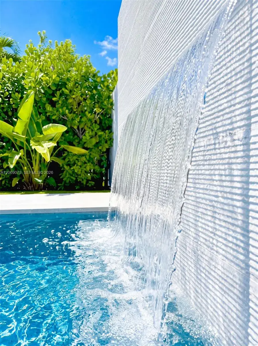 4 bedroom 5 bath Residential for sale at 2290 SW 13th St, Miami FL 33145