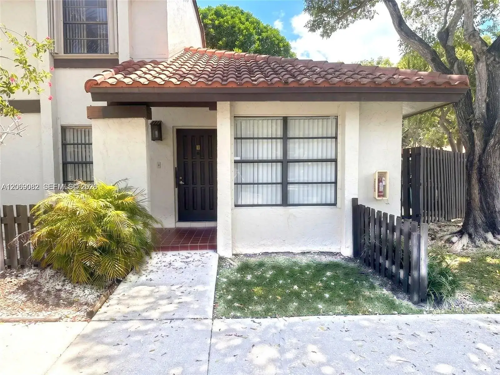 2 bedroom 1 bath Residential Lease for rent at 13273 SW 110th Ter # 1, Miami FL 33186