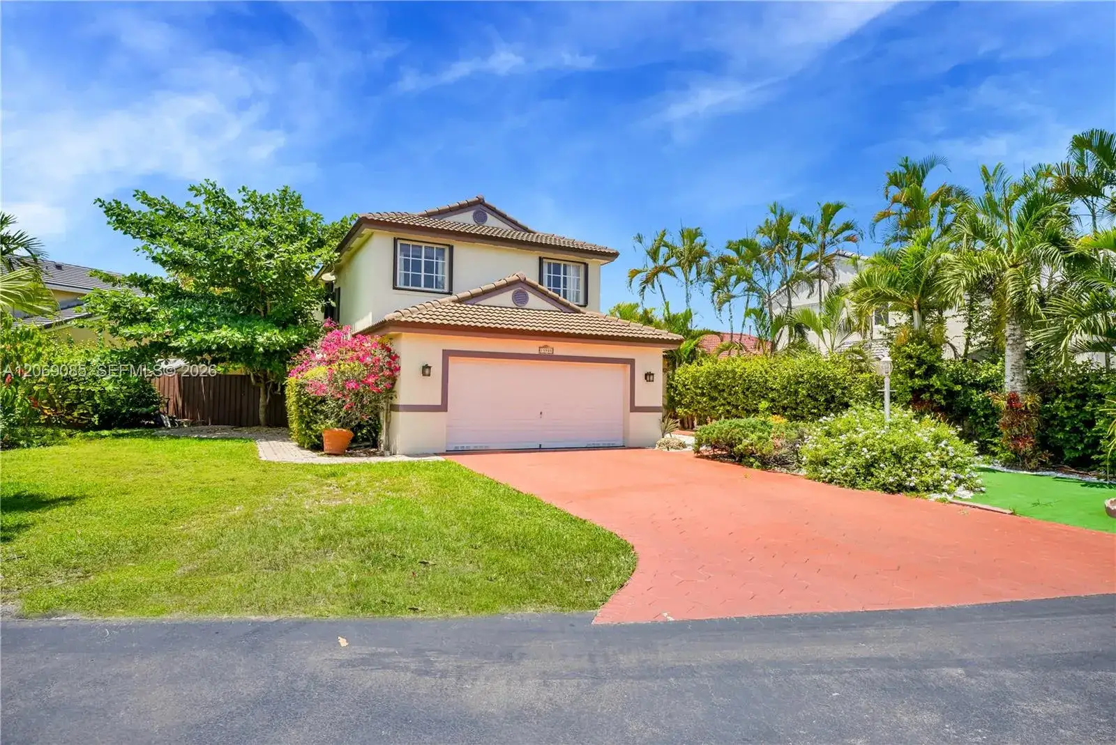 15905 SW 83rd Ter, Miami FL 33193