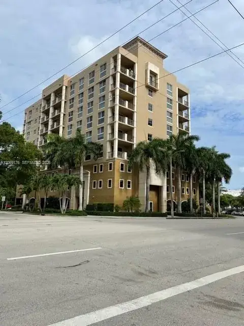 2 bedroom 2 bath Residential for sale at 2650 SW 37th Ave # 501, Miami FL 33133