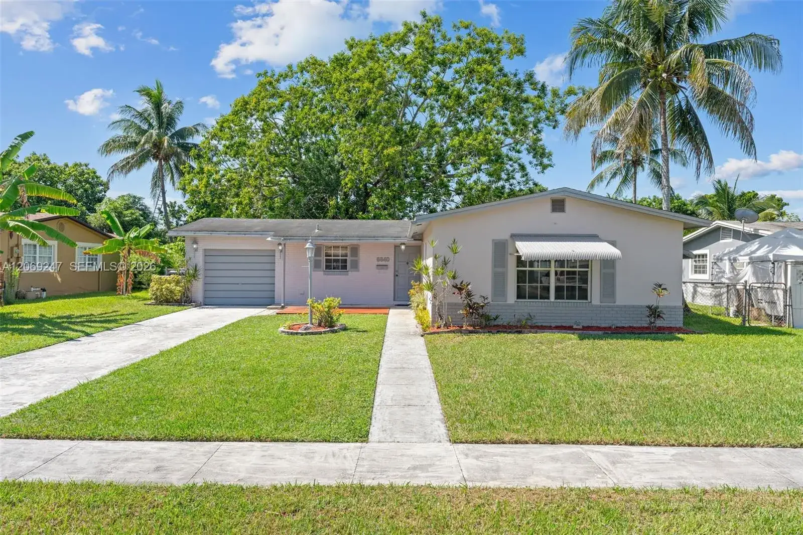 3 bedroom 2 bath Residential for sale at 6840 SW 10th Ct, North Lauderdale FL 33068