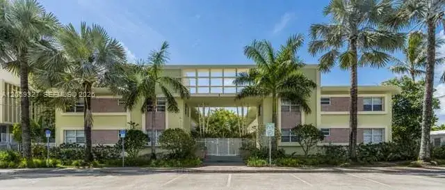 2 bedroom 2 bath Residential for sale at 350 S Shore Dr # 15, Miami Beach FL 33141