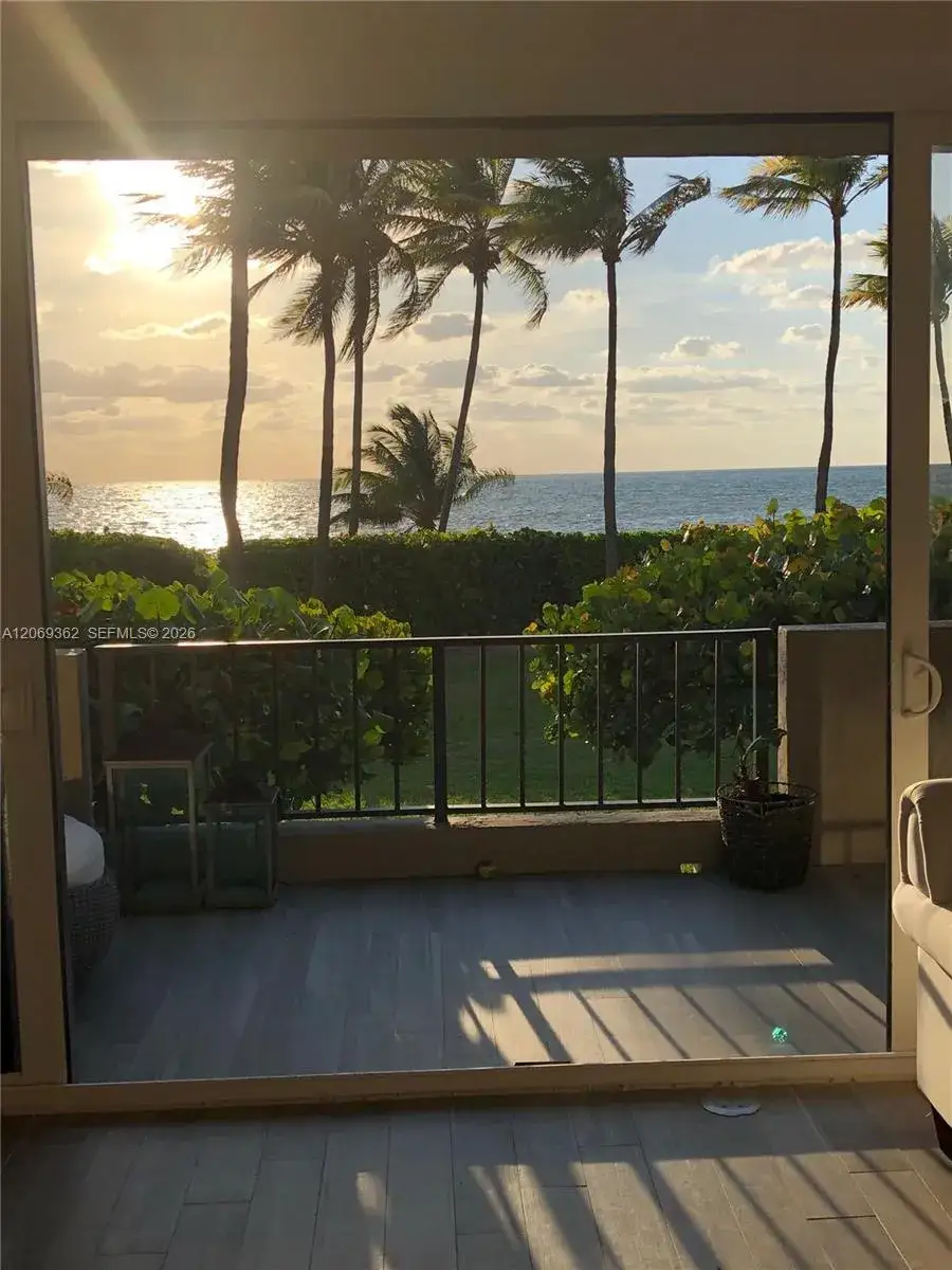 3 bedroom 3 bath Residential for sale at 201 Crandon Blvd # 175, Key Biscayne FL 33149