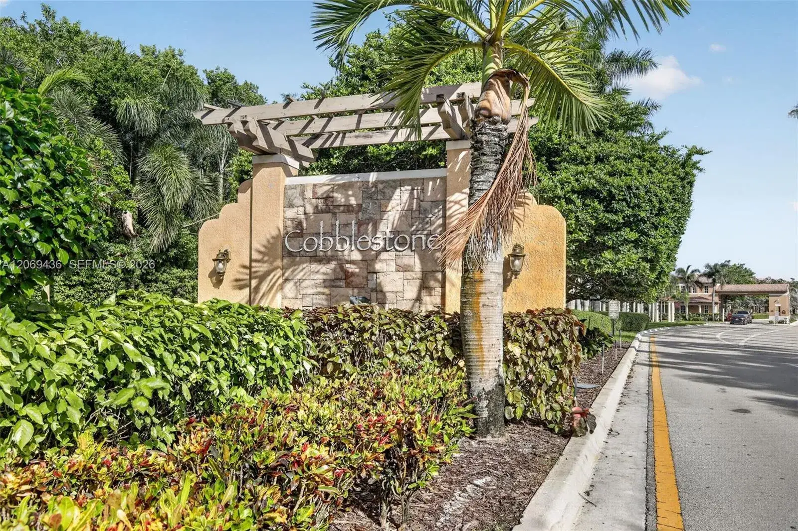 3 bedroom 2 bath Residential for sale at 14601 SW 5th St, Pembroke Pines FL 33027