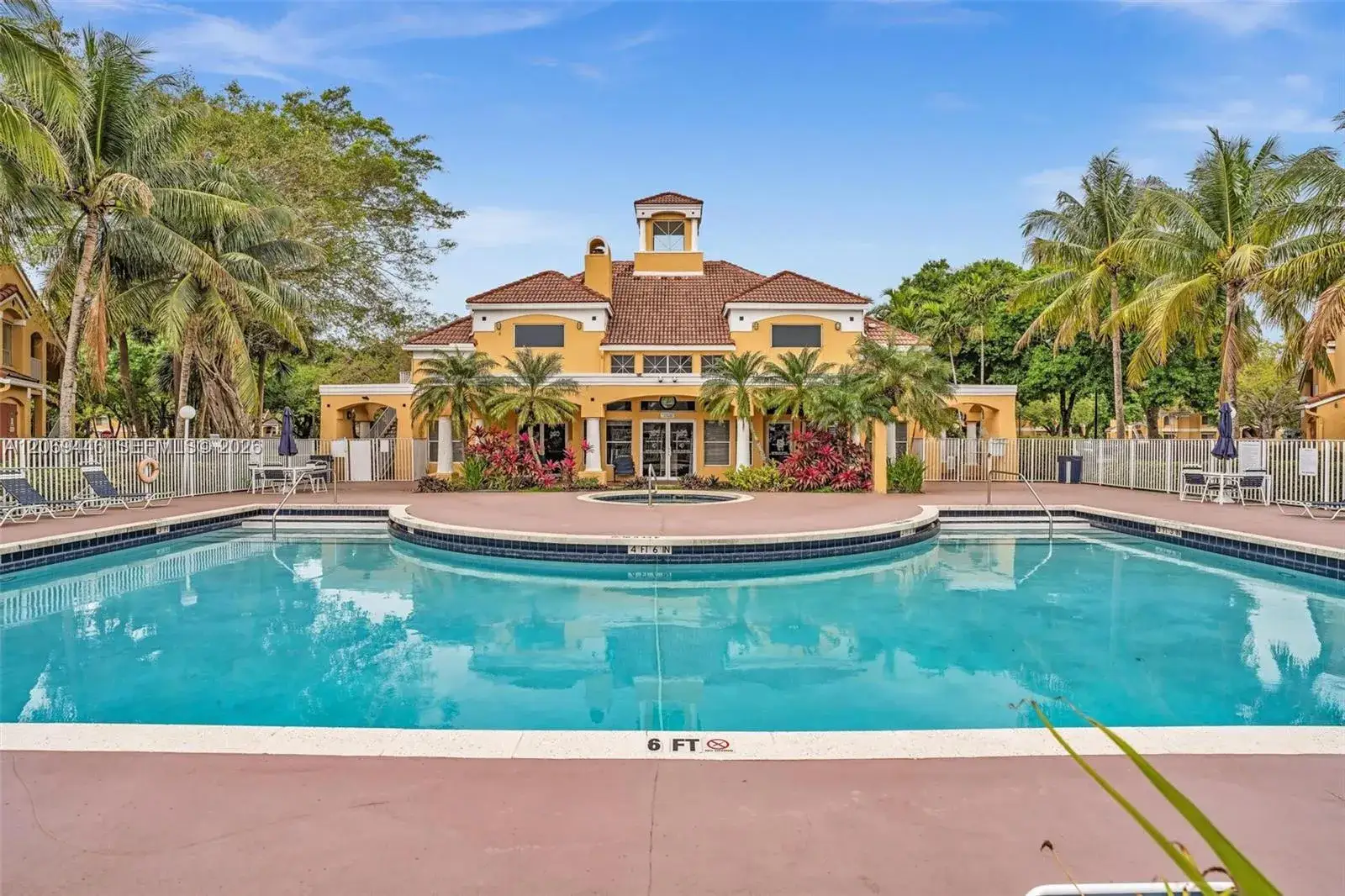 1 bedroom 1 bath Residential for sale at 2667 NW 33rd St # 2413, Oakland Park FL 33309