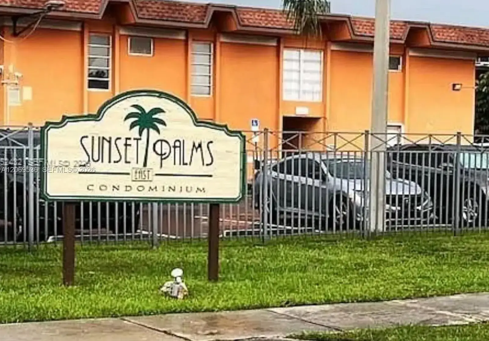 1 bedroom 1 bath Residential Lease for rent at 9445 SW 76th St # U1, Miami FL 33173