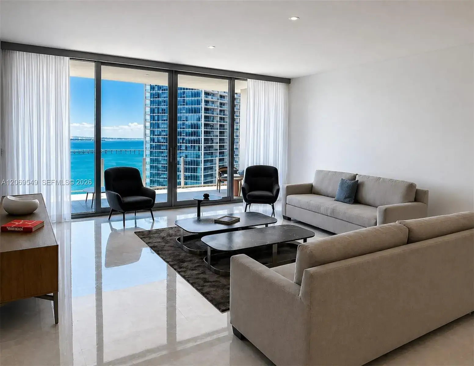 3 bedroom 5 bath Residential for sale at 300 Biscayne Blvd Way # 4404, Miami FL 33131