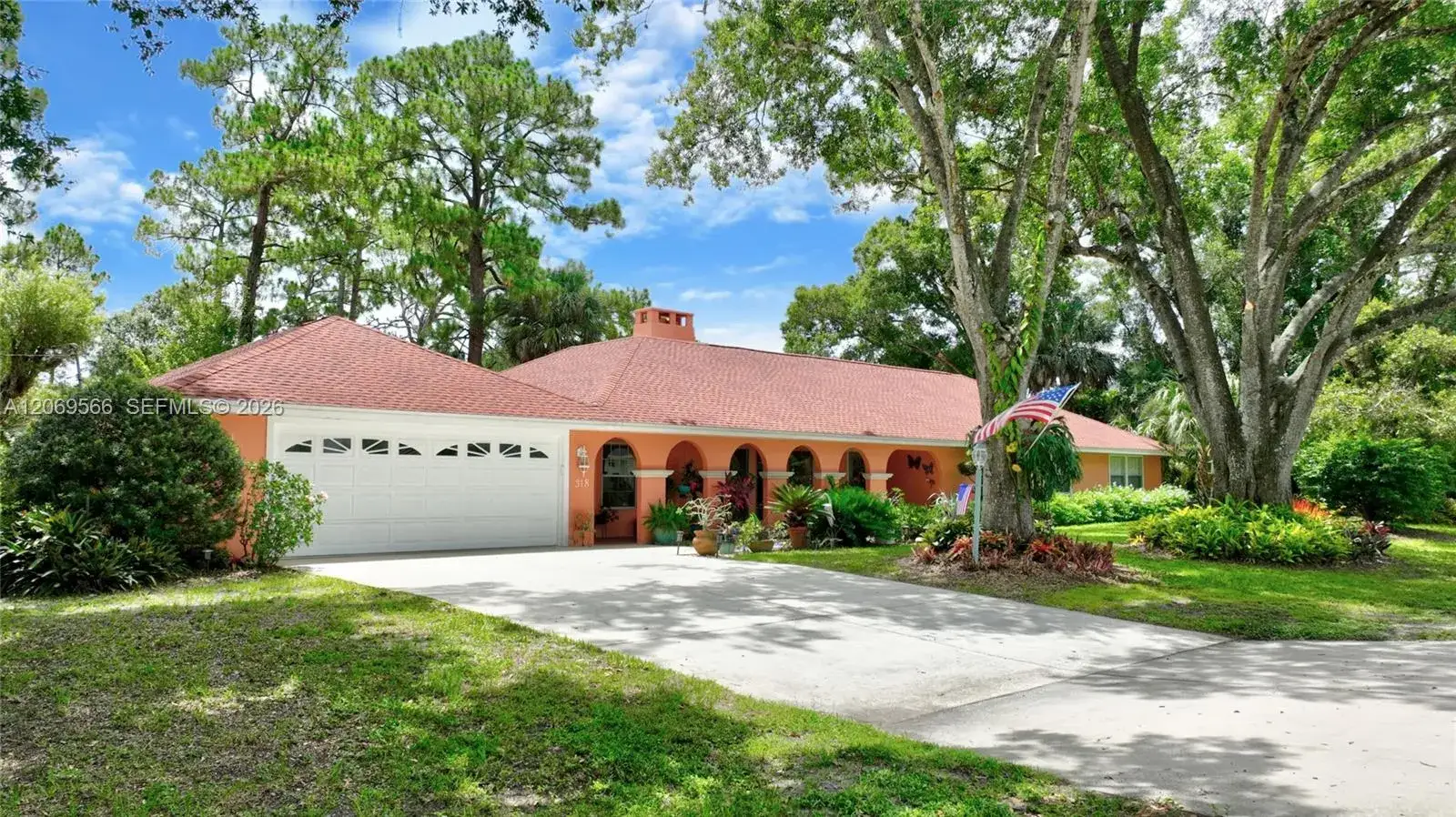 318 Fifth Ave, Lehigh Acres FL 33936