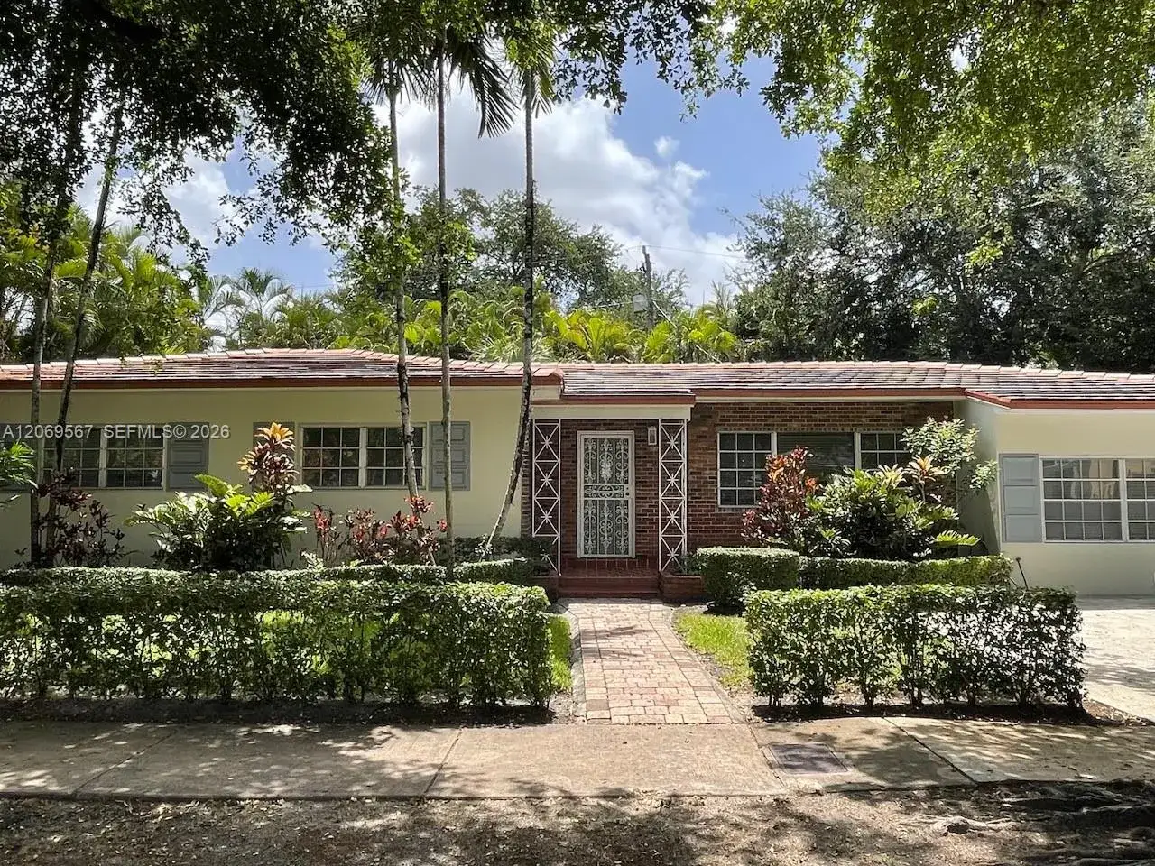 828 Lorca St, Coral Gables FL 33134