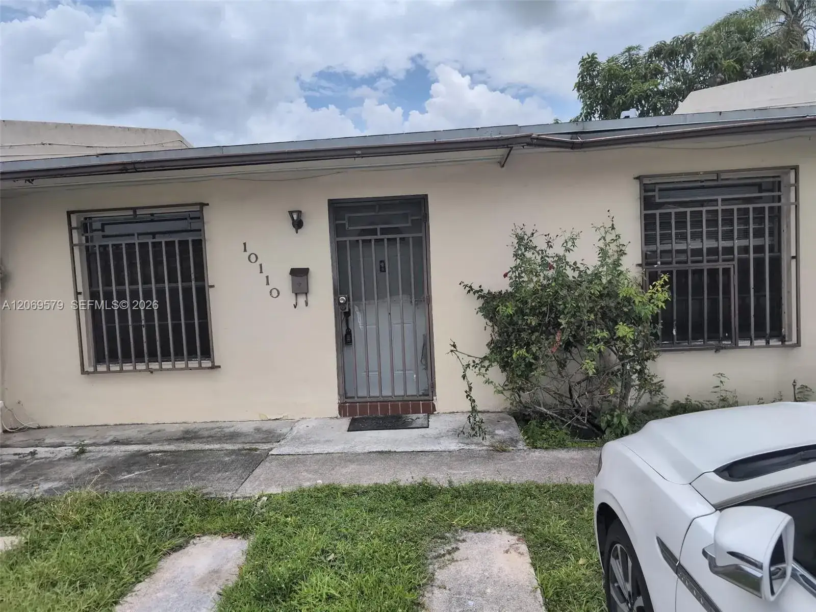 2 bedroom 1 bath Residential for sale at 10110 SW 22nd Ter, Miami FL 33165