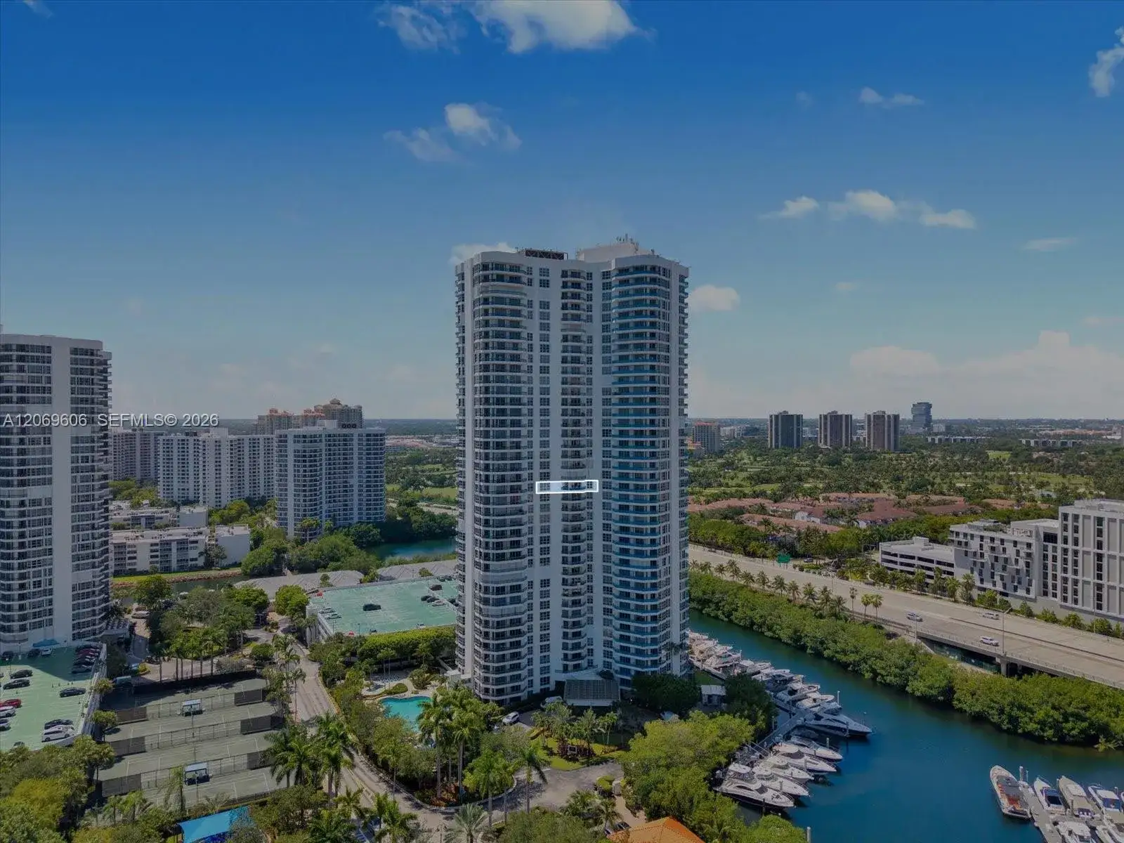 2 bedroom 2 bath Residential for sale at 3500 Mystic Pointe Dr # 2107, Aventura FL 33180