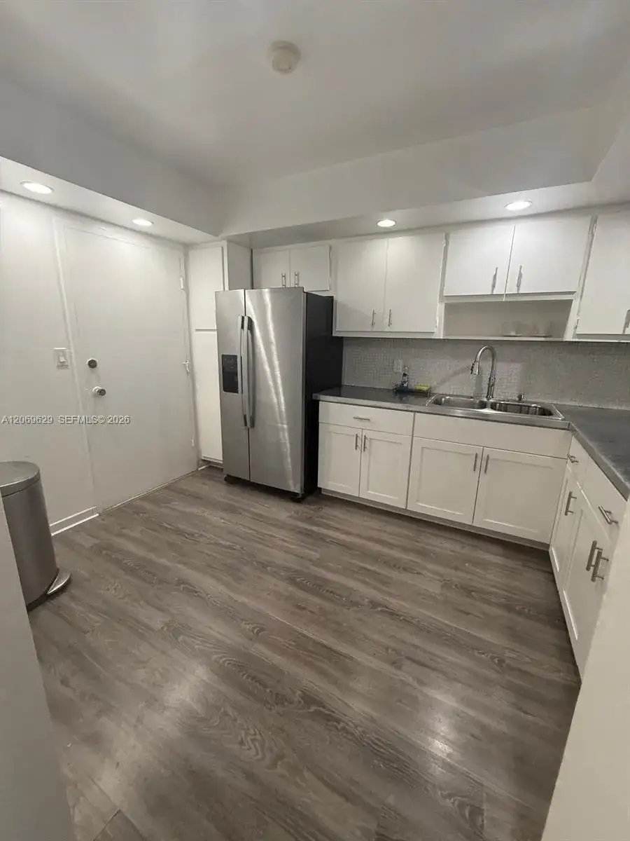 1 bedroom 2 bath Residential Lease for rent at 1351 NE Miami Gardens Dr # 1113E, Miami FL 33179