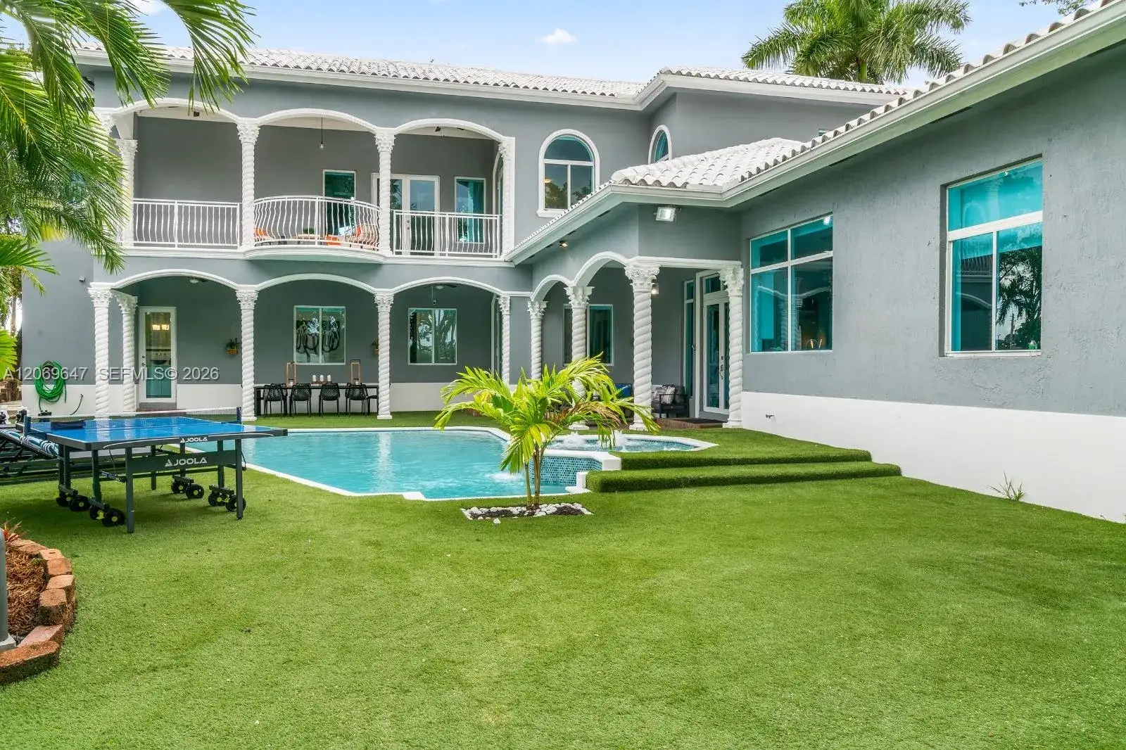 7 bedroom 6 bath Residential for sale at 12141 Walsh Blvd, Miami FL 33184
