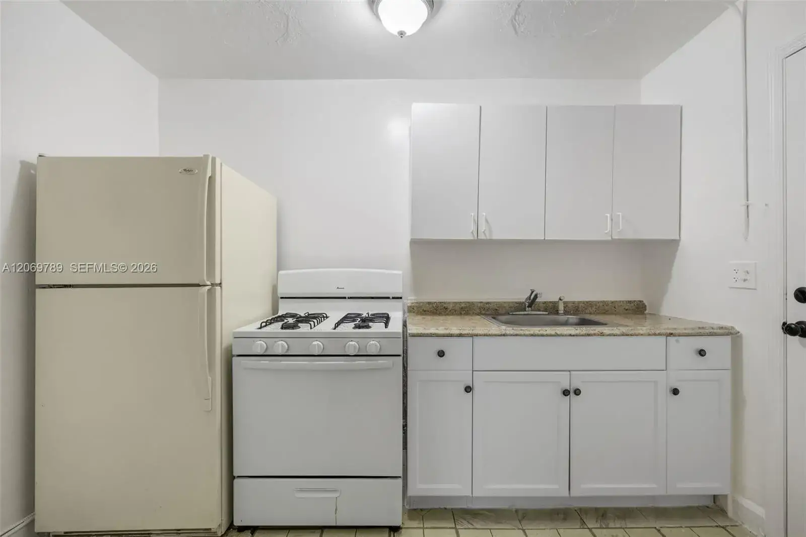 126 SW 18th Ave # 4, Miami FL 33135