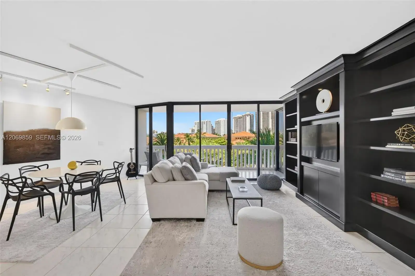 2 bedroom 2 bath Residential for sale at 1000 Island Blvd # 405, Aventura FL 33160
