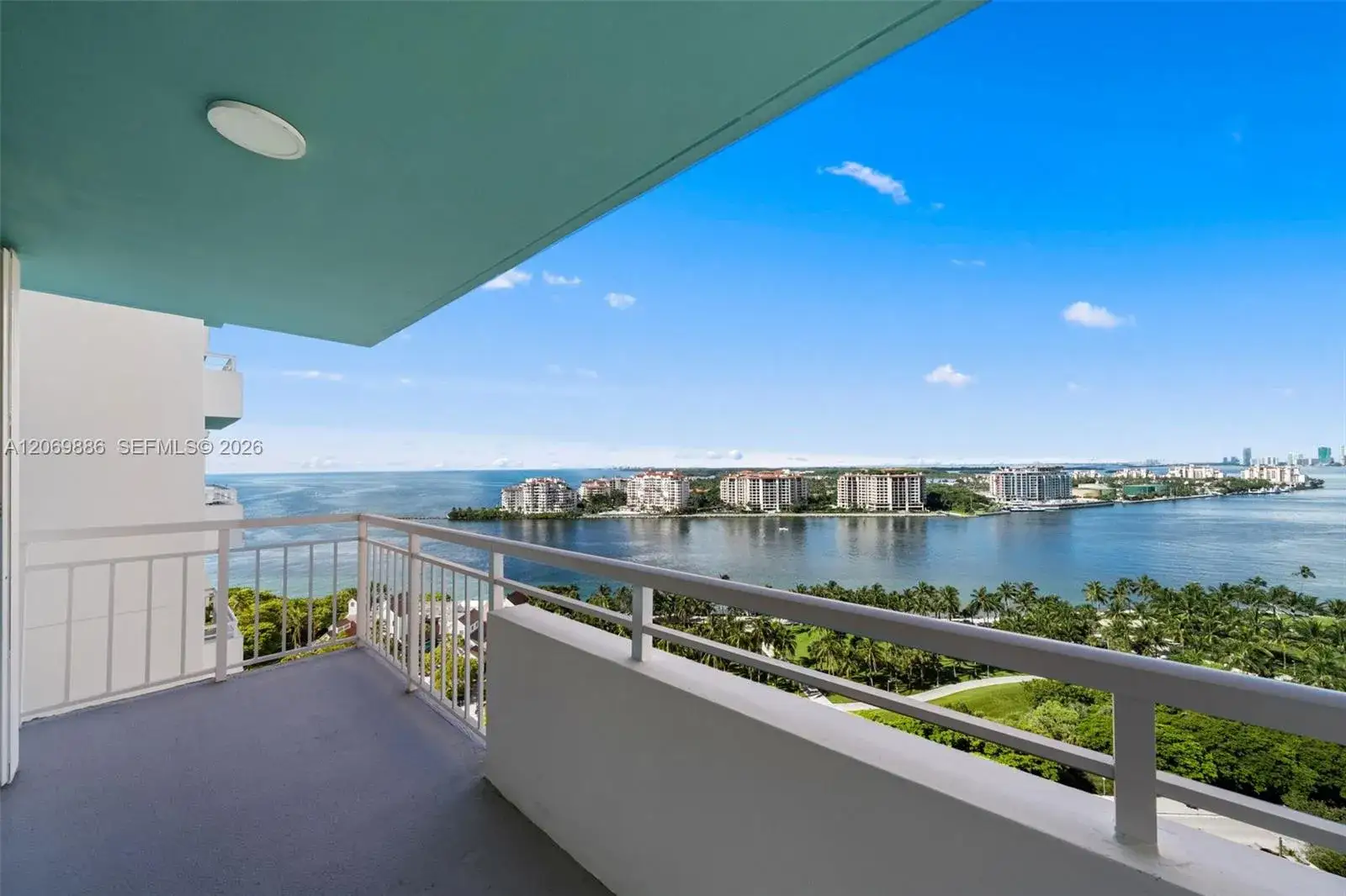 2 bedroom 2 bath Residential for sale at 400 S Pointe Dr # 1905, Miami Beach FL 33139