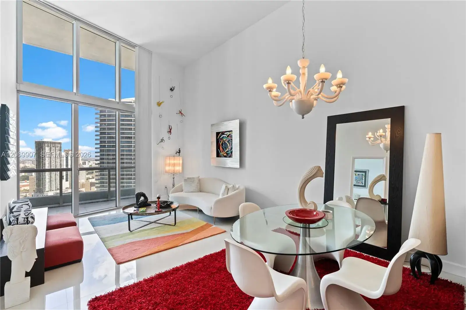 1 bedroom 1 bath Residential for sale at 465 Brickell Ave # 4106, Miami FL 33131