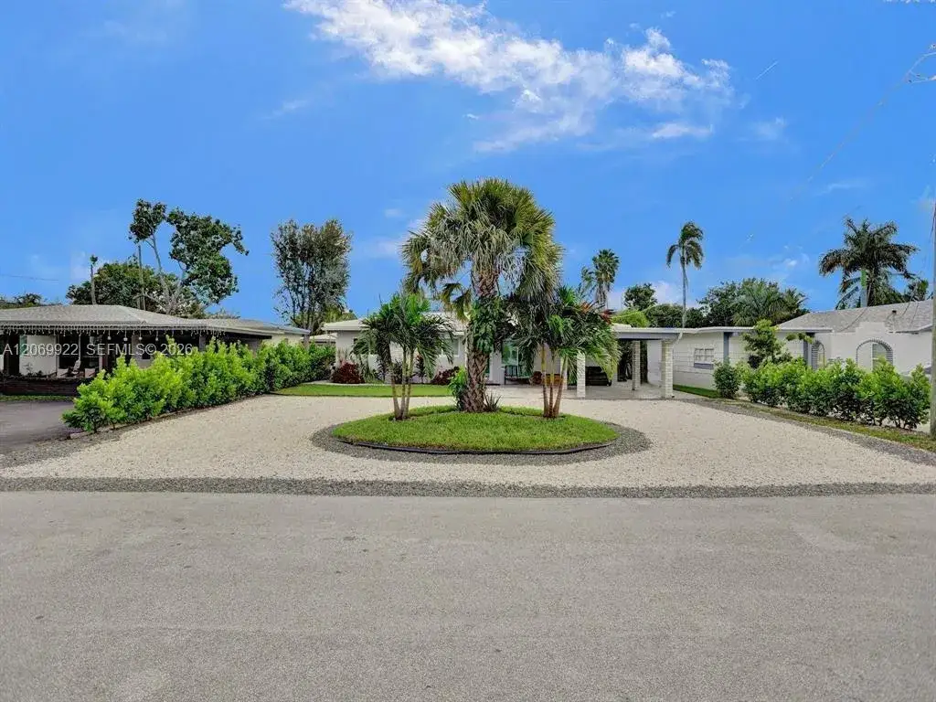 3 bedroom 2 bath Residential for sale at 1580 NE 34th St, Oakland Park FL 33334