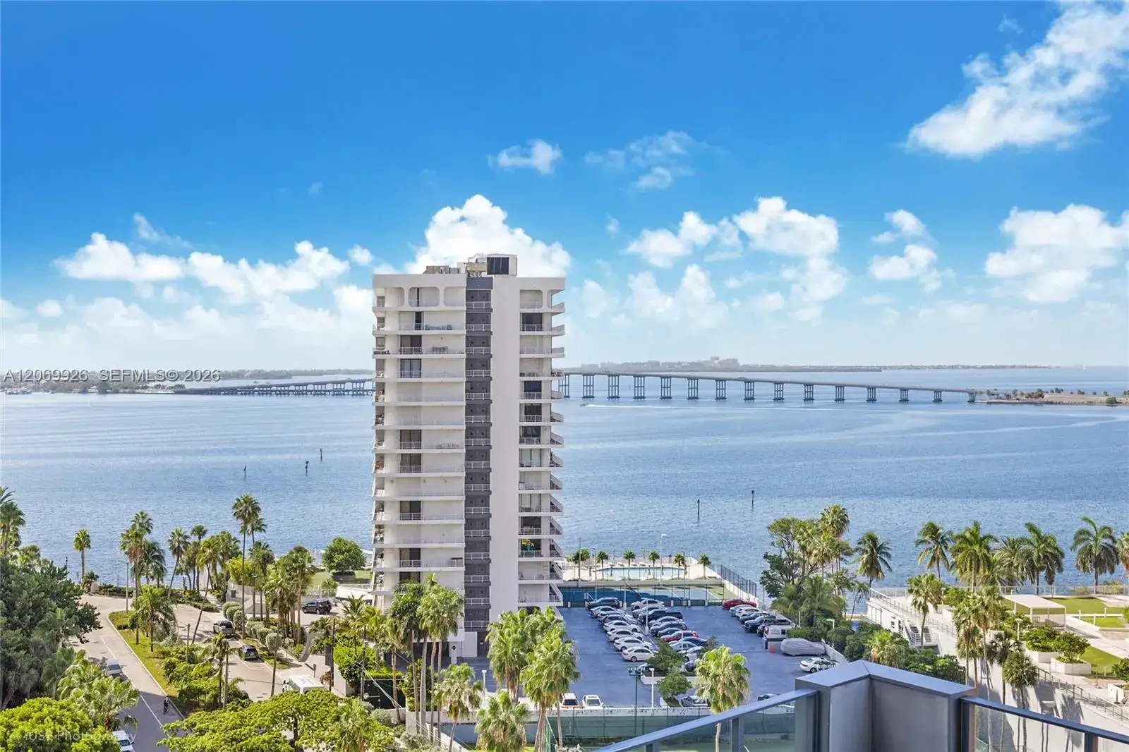 2 bedroom 2 bath Residential for sale at 1451 Brickell Ave # 1003, Miami FL 33131