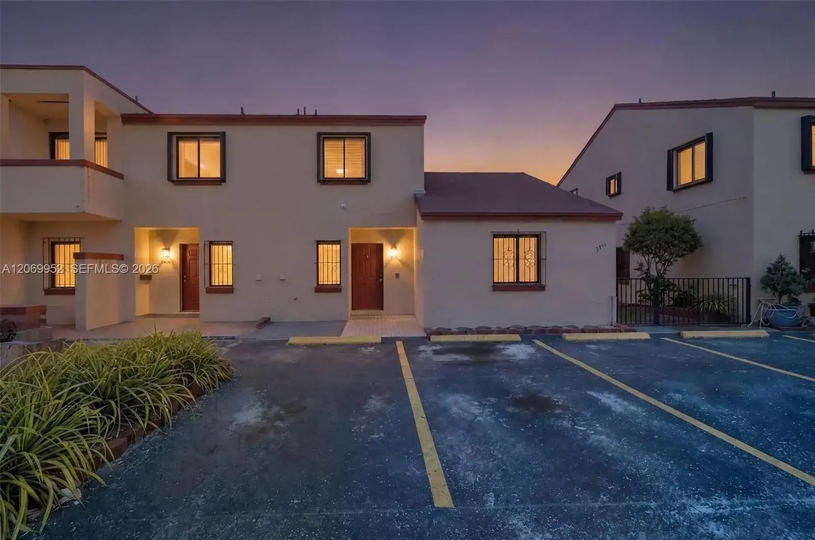 2421 W 52nd Pl # 1, Hialeah FL 33016