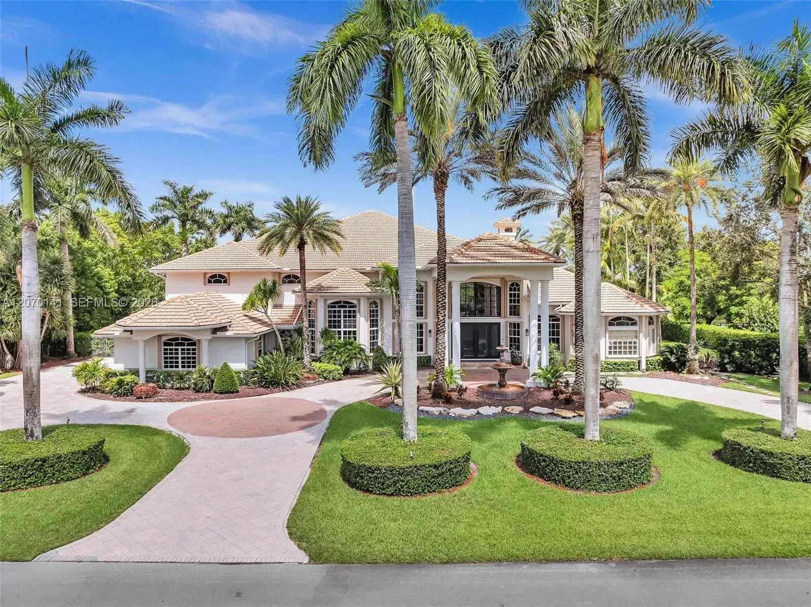 7 bedroom 6 bath Residential for sale at 3828 Pine Lake Dr, Weston FL 33332