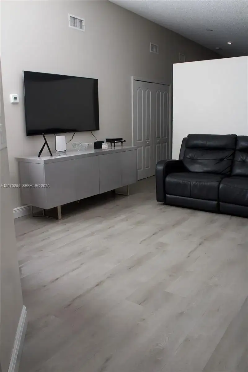 4 bedroom 2 bath Residential for sale at 2732 W 68th Pl, Hialeah FL 33016