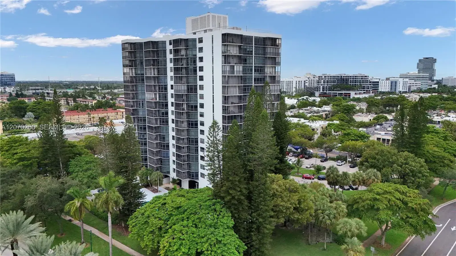 20100 W Country Club Dr # 403, Aventura FL 33180