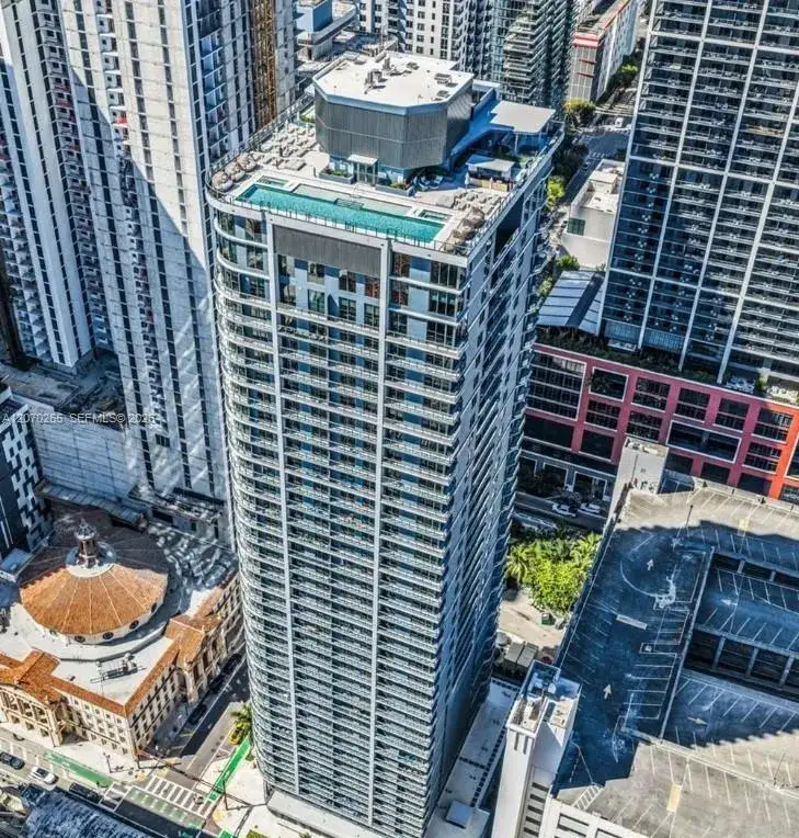 1 bath Residential for sale at 121 NE 5th St # 3309, Miami FL 33132