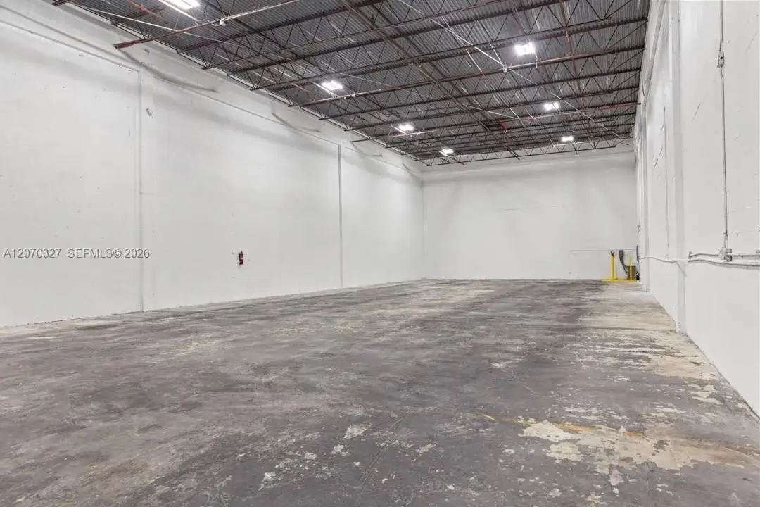 Commercial Sale for sale at 1578 NW 82nd Ave # 1578, Doral FL 33126