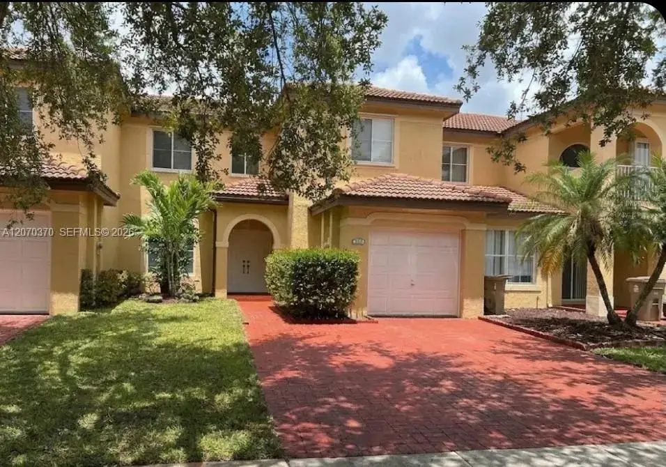 3 bedroom 2 bath Residential for sale at 223 SW Maple Ter, Davie FL 33325